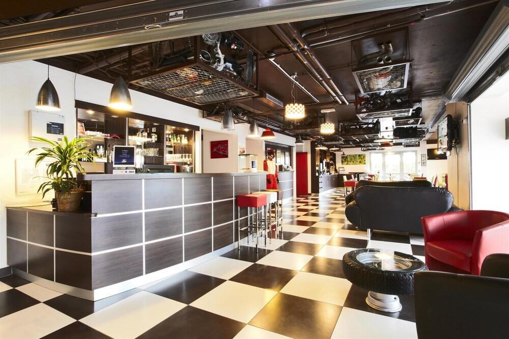 Enzo Hotels Reims Tinqueux By Kyriad Direct מראה חיצוני תמונה