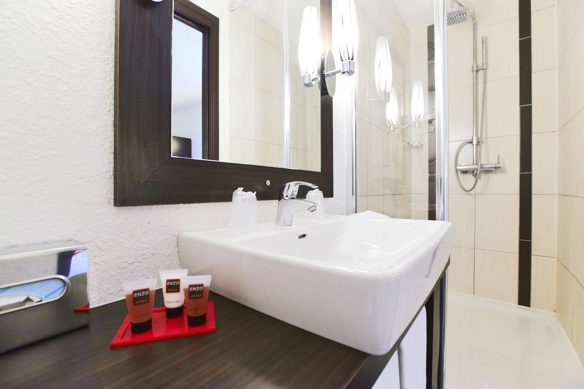 Enzo Hotels Reims Tinqueux By Kyriad Direct מראה חיצוני תמונה